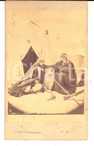 Fotografia d epoca originale 1870 ca NORD AFRICA Europei cacciatori in accampamento Foto DEGOIX RARA 1