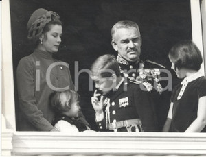 Fotografia d epoca originale 1967 FESTA DEL PRINCIPATO DI MONACO Ranieri III Grace KELLY e figli Foto 18x13 1
