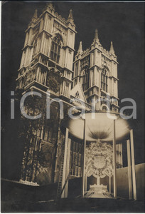 Fotografia d epoca originale 1953 LONDON AT NIGHT Westminister Abbey s Coronation floodlighting Photo 15x20 1