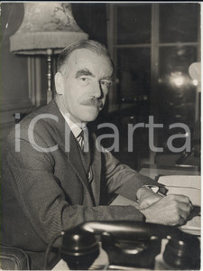 Fotografia d epoca originale 1953 LONDON Brian ROBERTSON British negotiator for SUEZ CANAL question Photo 1