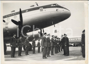 Fotografia d epoca originale 1953 LONDON Duke of Gloucester greetings New Zeland s RAF pilots Photo 20x15 cm 1