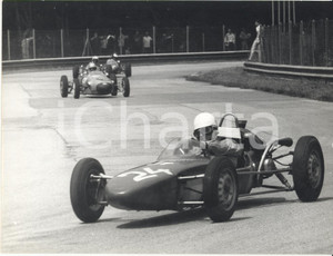 Fotografia d epoca originale 1964 GP DELLA LOTTERIA DI MONZA Guglielmo BELLASI su FORD LOTUS Foto 24x18 cm 1