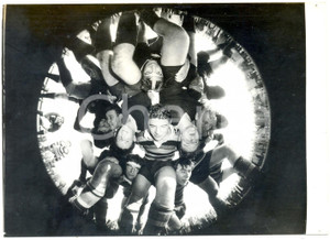 Fotografia d epoca originale 1964 MILANO  RUGBY Mischia di rugbisti durante allenamento Foto Artistica 1