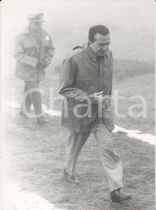 Fotografia d epoca originale 1963 LA THUILE Giulio ANDREOTTI visita la scuola Allievi Ufficiali Alpini Foto 1