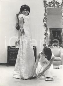 Fotografia d epoca originale 1965 ROMA Gaia GERMANI con abito in rodia della sartoria ANTONELLI Foto 13x18 1