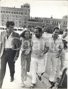Fotografia d epoca originale 1967 VENEZIA MOSTRA DEL CINEMA Nanny LOY Nino MANFREDI Ugo TOGNAZZI Foto 18x24 1