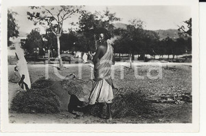 Fotografia d epoca originale 1935ca A.O.I. ETIOPIA Ritratto di giovane contadino VERA PHOTO cm 5,8x9 1