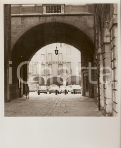 Fotografia d epoca originale 1970 ca PADOVA Scorcio della città con sede della BANCA ANTONIANA Foto ARTISTICA 1