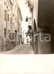 Fotografia d epoca originale 1970 ca PADOVA Scorcio di un vicolo del centro storico Foto ARTISTICA 17x24 cm 1