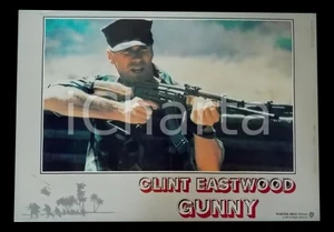 Materiale cinematografico d’epoca 1987 GUNNY Clint EASTWOOD imbraccia un fucile Lobby card 63x45 cm 1