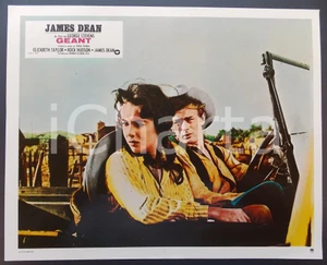 Materiale cinematografico d’epoca 1970 ca IL GIGANTE Elizabeth TAYLOR e James DEAN in auto Lobby card ED. FRANCESE 1