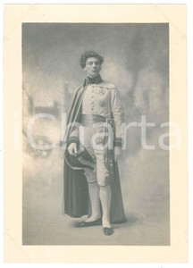 Fotografia d epoca originale 1920 ca ITALIA  TEATRO Attore in costume militare  Foto BETTINI  LIVORNO 1