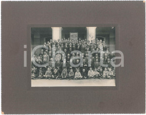 Fotografia d epoca originale 1920 ca ITALIA Istituto Salesiano  Foto di gruppo con ritratto DON BOSCO 30x23 1