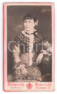 Fotografia d epoca originale 1880 ca NAPOLI Donna con scialle ricamato  Fotografia Universale CDV 1