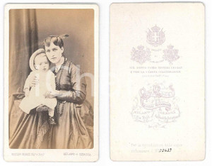 Fotografia d epoca originale 1870 ITALIA Ritratto di giovane madre con il figlio  Foto Giulio ROSSI CDV 1