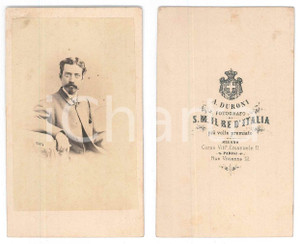 Fotografia d epoca originale 1870 ca MILANO Ritratto maschile seduto  Busto  Foto Alessandro DURONI CDV 1