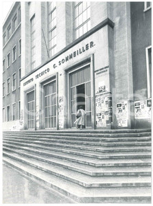 Fotografia d epoca originale 1975 ca TORINO Istituto Tecnico G. Sommelier  Facciata 2 Foto 18x24 cm 1