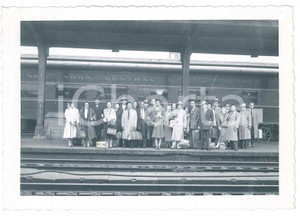 Fotografia d epoca originale 1953 BUFFALO NY Delegazione di docenti alla stazione Foto 13x9 cm 1