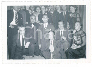Fotografia d epoca originale 1953 SYRACUSE UNIVERSITY Women s House Ricevimento per Mrs. CRARY 2 Foto 13x9 1