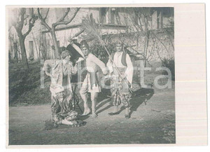 Fotografia d epoca originale Carnevale 1927 UDINE Mascherata studentesca  Foto Manlio LISO 12x8 cm 1