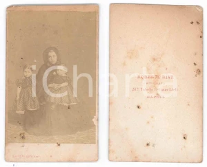 Fotografia d epoca originale 1870 ca NAPOLI Madre con le due figlie  Ritratto  Foto Roberto RIVE CDV 1