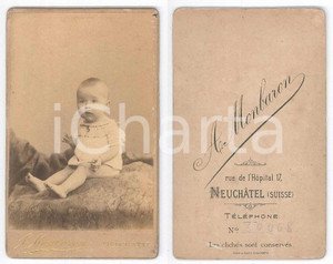 Fotografia d epoca originale 1890 NEUCHATEL CH Ritratto di bambino seduto Foto MONBARON CDV 1