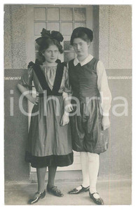Fotografia d epoca originale 1925 ca HALBERSTADT D  CARNEVALE  Ragazze in costume 1 Foto 9x14 cm 1