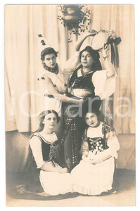 Fotografia d epoca originale 1925 ca HALBERSTADT D  CARNEVALE  Ragazze in costume 6 Foto 9x14 cm 1