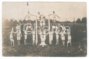 Fotografia d epoca originale 1920 ca SPORT GINNASTICA  GERMANIA  Acrobazia gruppo giovanile  Foto 14x9 3 1