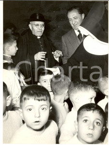 Fotografia d epoca originale 1959 ROMA Villa Nazareth  Card. Domenico TARDINI tra i piccoli orfani  Foto 1