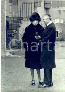 Fotografia d epoca originale 1967 PARIS Maria José di Savoia durante un viaggio Foto 21x30 cm 1