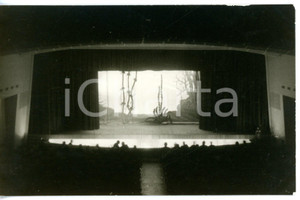 Fotografia d epoca originale 1951 MILANO Istituto Leone XIII  Spettacolo teatrale Fotocartolina VINTAGE 1