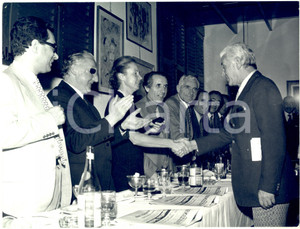 Fotografia d epoca originale 1985 ca MILANO Cerimonia del CORRIERE DELLA SERA  Premiazione Foto 24x18 1