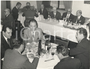 Fotografia d epoca originale 1985 ca MILANO Cena CORRIERE DELLA SERA  Stagione Teatro alla Scala Foto 1 1
