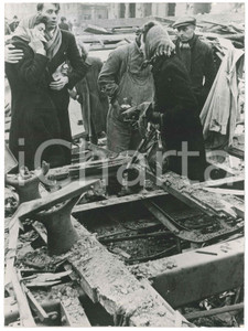 Fotografia d epoca originale 1943 WW2 ANVERSA BELGIO Scuola elementare bombardata dagli inglesi Foto 1