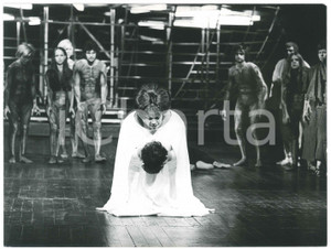 Fotografia d epoca originale 1971 Theater BONN  Rachel MATHES Pentheus di F. Valdambrini  Foto 24x18 cm 1