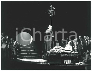 Fotografia d epoca originale 1980 ca BOLOGNA Teatro Comunale  Spettacolo  Foto di scena 2 24x18 cm 1