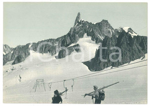 Cartolina originale da collezione 1950 ca COURMAYEUR  Sciatori sul ghiacciaio del Colle del Gigante  Cartolina 1