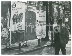 Fotografia d epoca originale 1974 COSTUME MILANO Referendum DIVORZIO  Propaganda per il NO 4 Foto 24x18 1