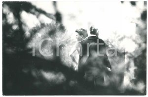 Fotografia d epoca originale 1976 Niki LAUDA con la moglie Marlene dopo l incidente del Nurburgring Foto 1