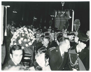 Fotografia d epoca originale 1969 MILANO ANNI DI PIOMBO Funerali agente Antonio ANNARUMMA 2 Foto 1