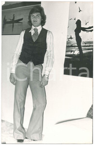 Fotografia d epoca originale 1970 ca ITALIA CALCIO Giancarlo ANTOGNONI  Ritratto in salotto 1 Foto 20x30 1