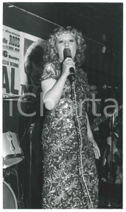 Fotografia d epoca originale 1970 ca MILANO Discoteca Parco delle Rose Orietta BERTI in concerto 3  Foto 1