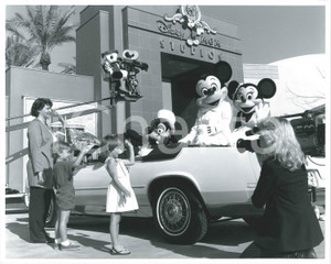 Fotografia d epoca originale 1989 DISNEY  MGM STUDIO Mickey Mouse GOOFY Donald Duck MINNIE  Photo 25x20 cm 1