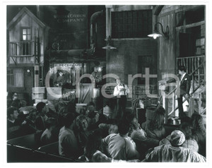 Fotografia d epoca originale 1989 DISNEY  MGM STUDIOS Great Movie Ride  Gangster movie set  Photo 25x20 1