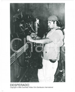 Materiale cinematografico d’epoca 1995 CINEMA  DESPERADO Robert RODRIGUEZ on the set  Photo 20x25 cm 1 1