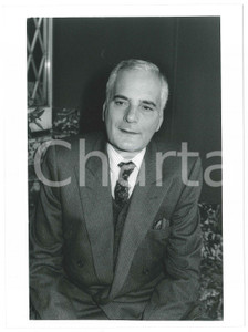 Fotografia d epoca originale 1985 ca ITALIA  COSTUME Ruggero SAVINO Ritratto del manager  Foto 24x18 cm 2 1