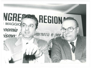 Fotografia d epoca originale 1989 MILANO Congresso regionale PSI Ugo FINETTI Antonio NATALI Foto 24x18 cm 1 1