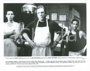 Materiale cinematografico d’epoca 1989 DO THE RIGHT THING Danny AIELLO Richard EDSON John TURTURRO Foto 25x20 cm 1