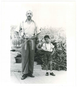 Materiale cinematografico d’epoca 1988 NUOVO CINEMA PARADISO Philippe NOIRET Salvatore CASCIO  Foto 20x23 cm 2 1